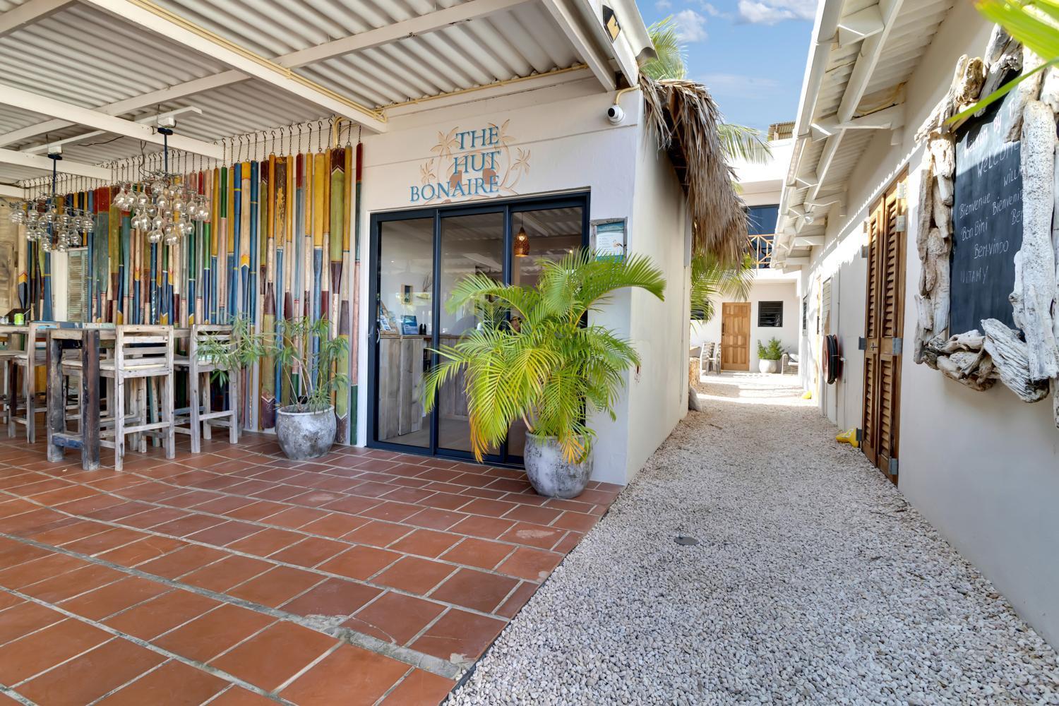 The Hut Bonaire Hotell Playa Exteriör bild